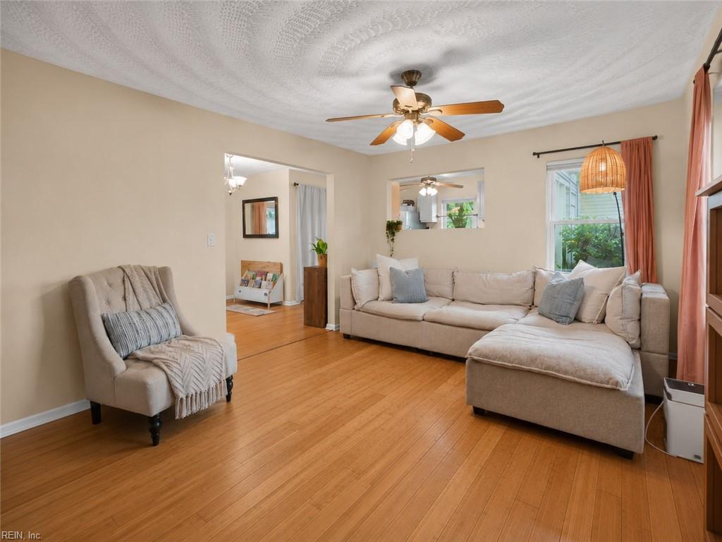 21 Sunset Road Newport News VA 23606