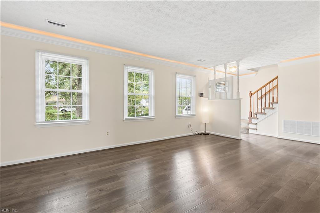 410 Chowan Place Newport News VA 23608