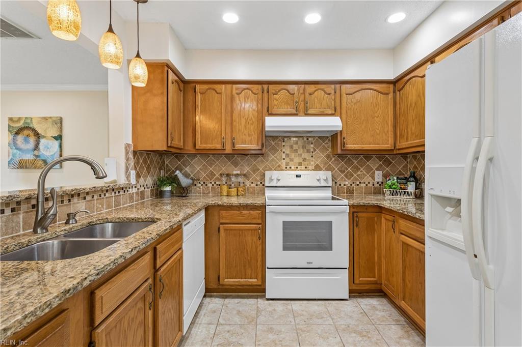 116 Lilburne Way Yorktown VA 23693