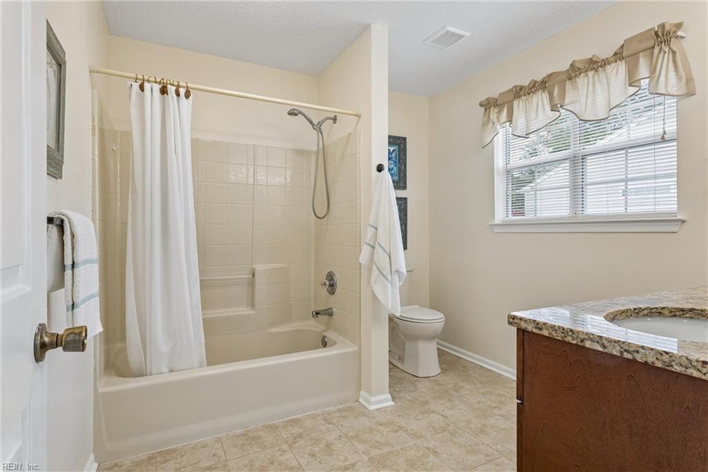 116 Lilburne Way Yorktown VA 23693