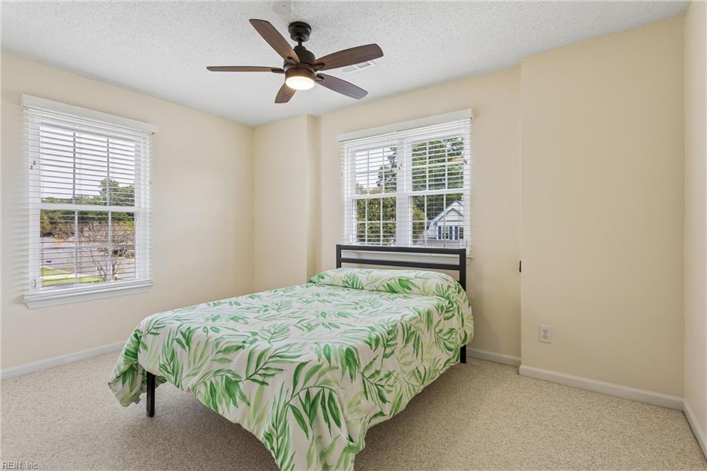 116 Lilburne Way Yorktown VA 23693