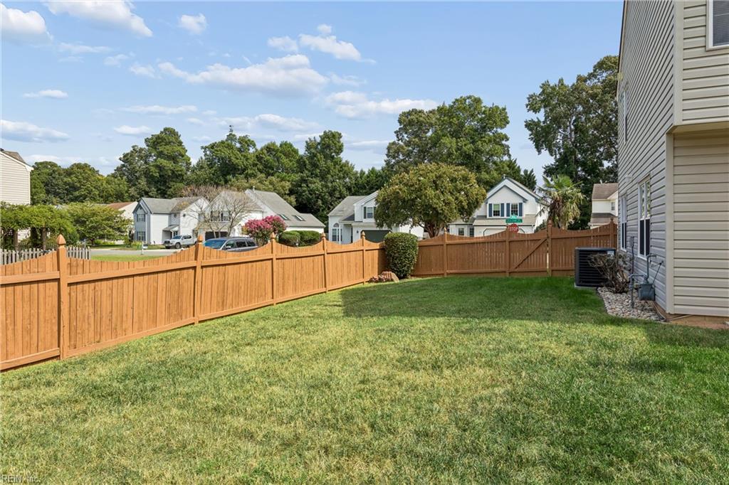 116 Lilburne Way Yorktown VA 23693