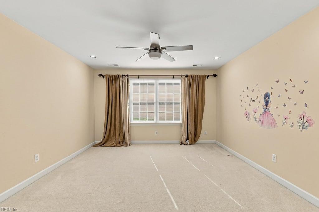 122 Crosspointe Court Yorktown VA 23693