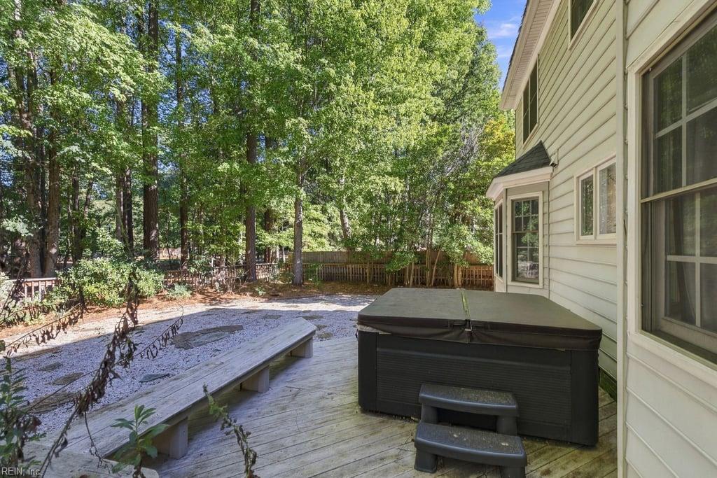 122 Crosspointe Court Yorktown VA 23693