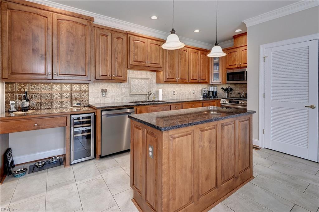 169 Highland Williamsburg VA 23188