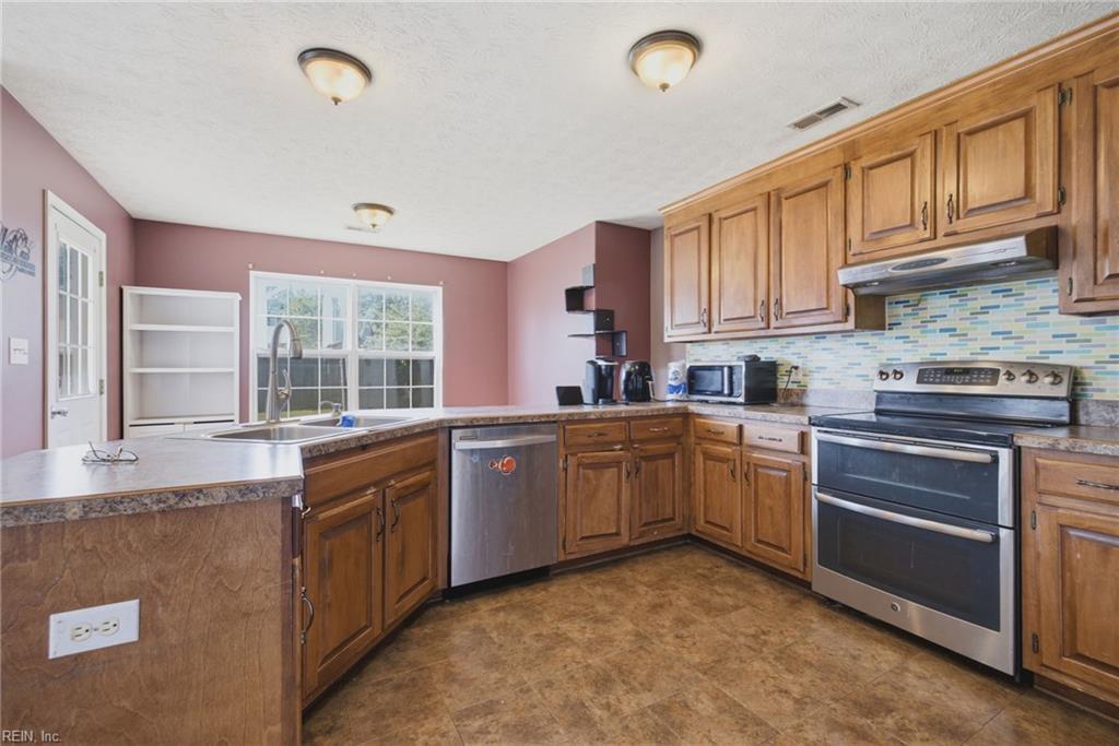 724 Kings Ridge Drive Newport News VA 23608