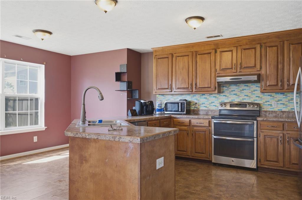 724 Kings Ridge Drive Newport News VA 23608