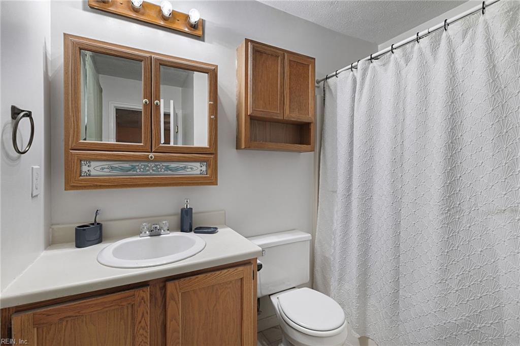 8174 Lord Fairfax Circle Gloucester VA 23061