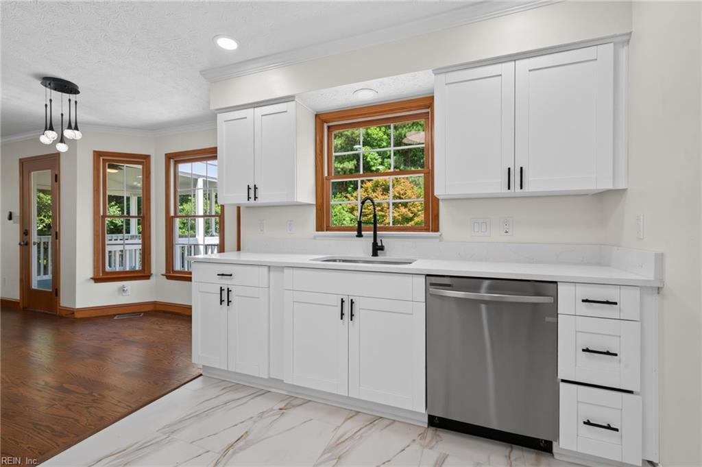 204 Halles Run Yorktown VA 23693