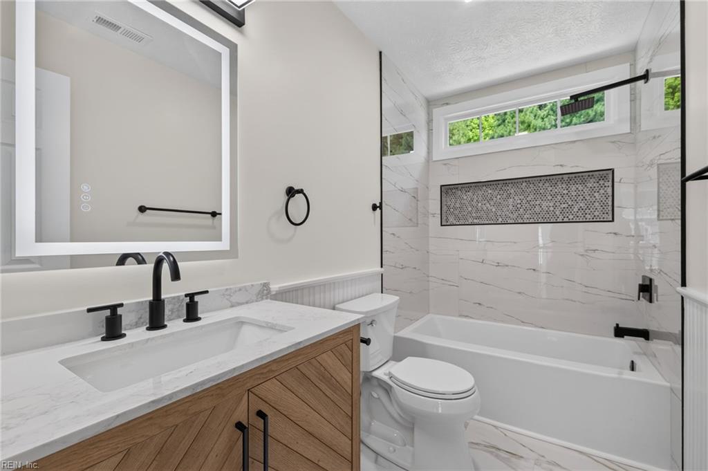 204 Halles Run Yorktown VA 23693