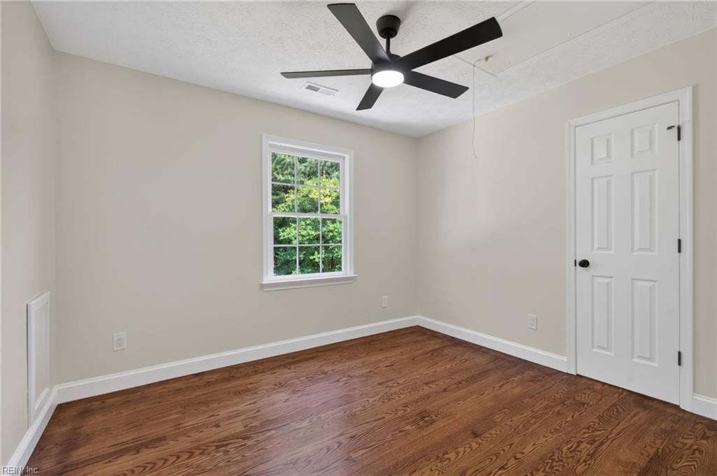 204 Halles Run Yorktown VA 23693