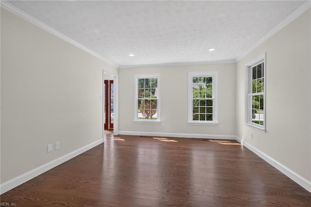 204 Halles Run Yorktown VA 23693