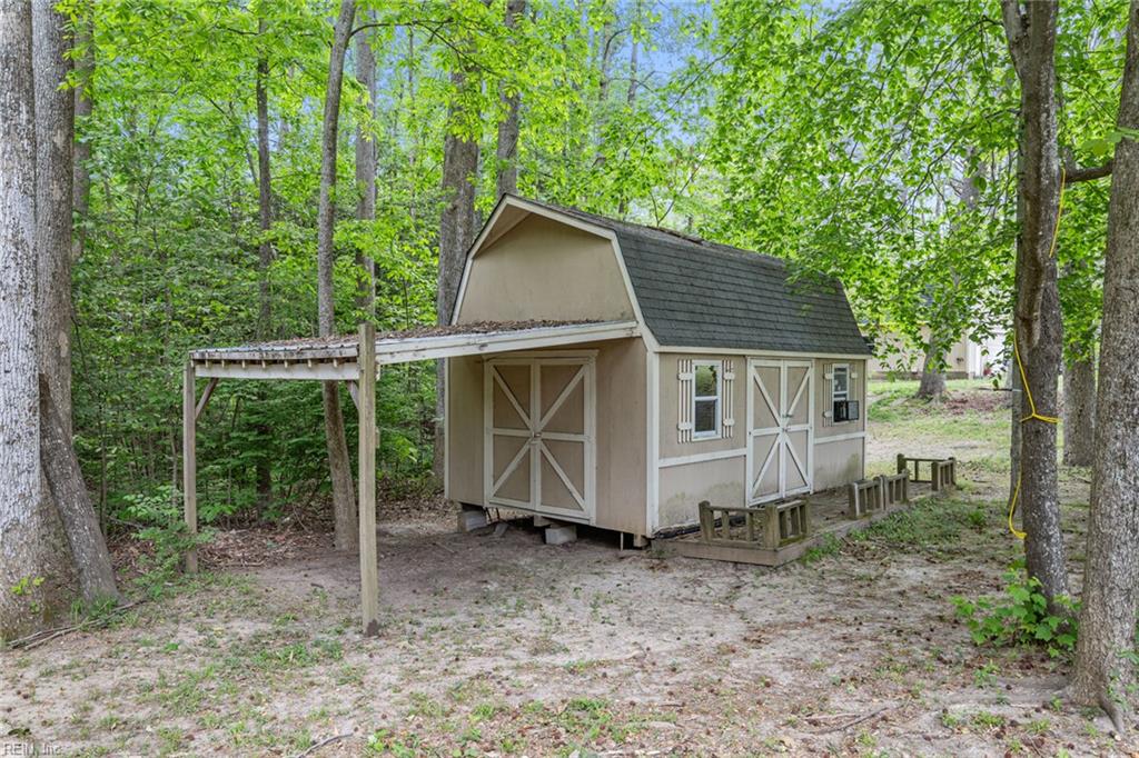 11202 Cabins End Lane Gloucester VA 23061