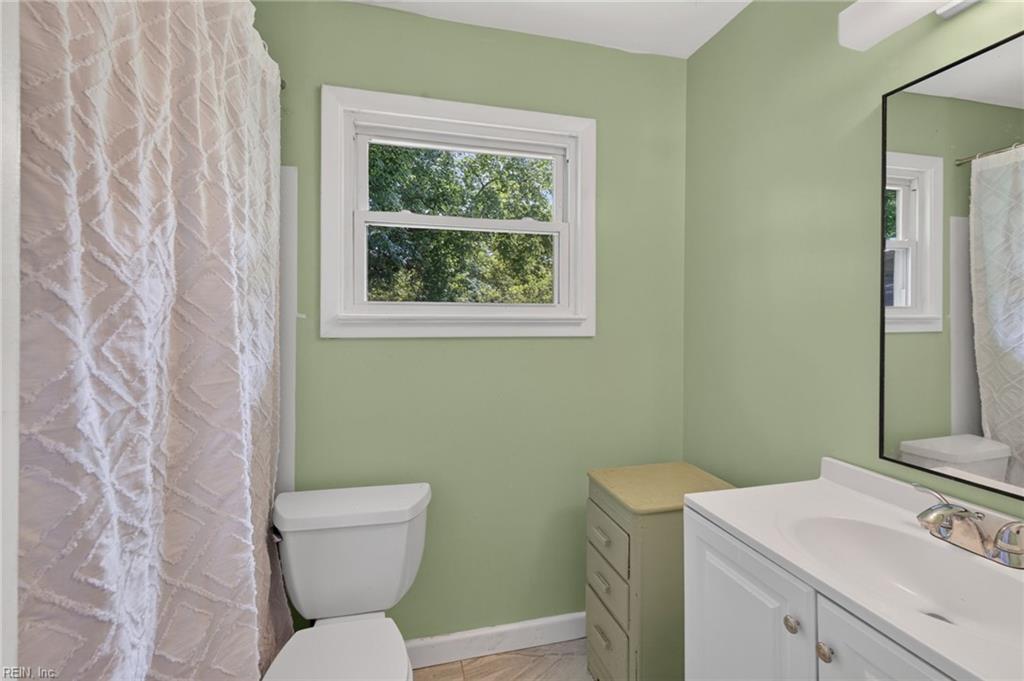 20 Woodhaven Road Newport News VA 23608