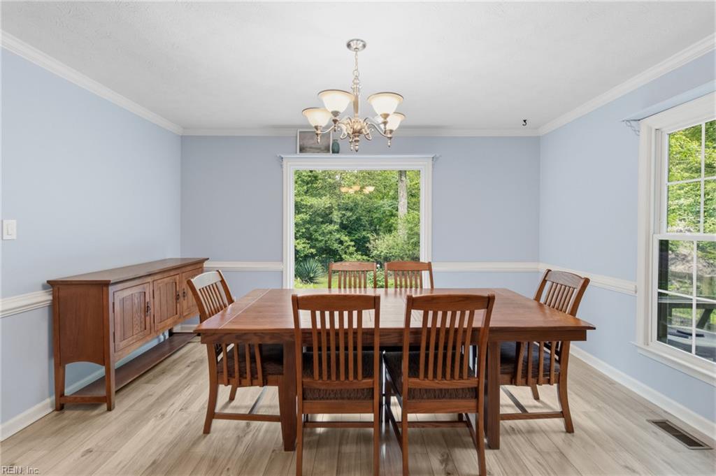 152 The Maine Williamsburg VA 23185