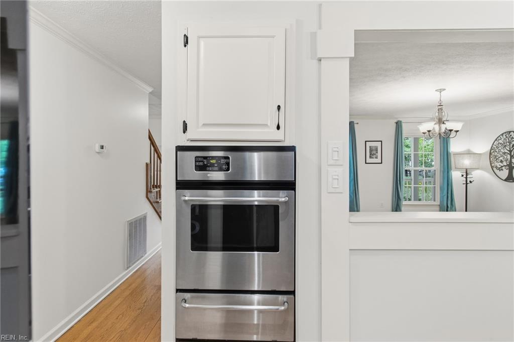 152 The Maine Williamsburg VA 23185