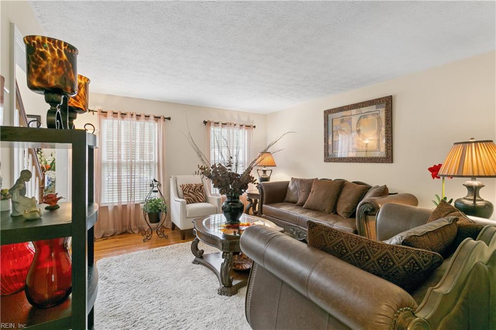211 Bayberry Lane Yorktown VA 23693