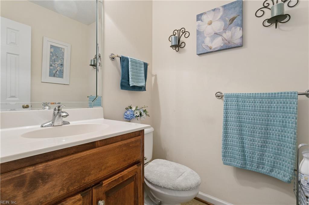 211 Bayberry Lane Yorktown VA 23693