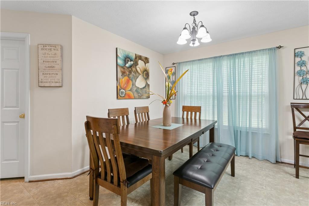211 Bayberry Lane Yorktown VA 23693