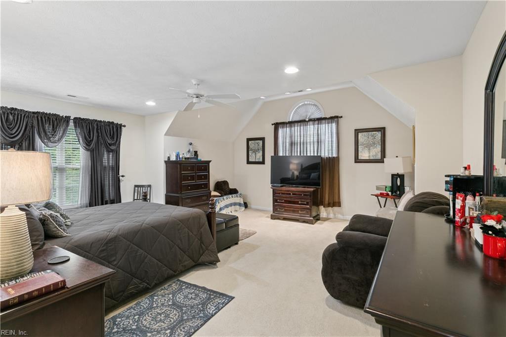 211 Bayberry Lane Yorktown VA 23693