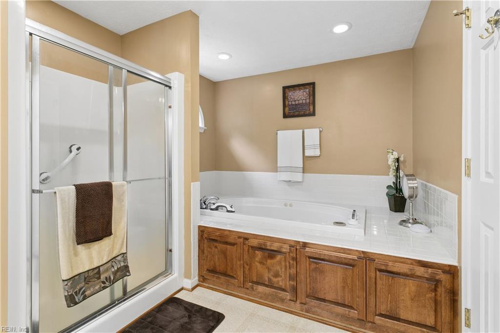 211 Bayberry Lane Yorktown VA 23693