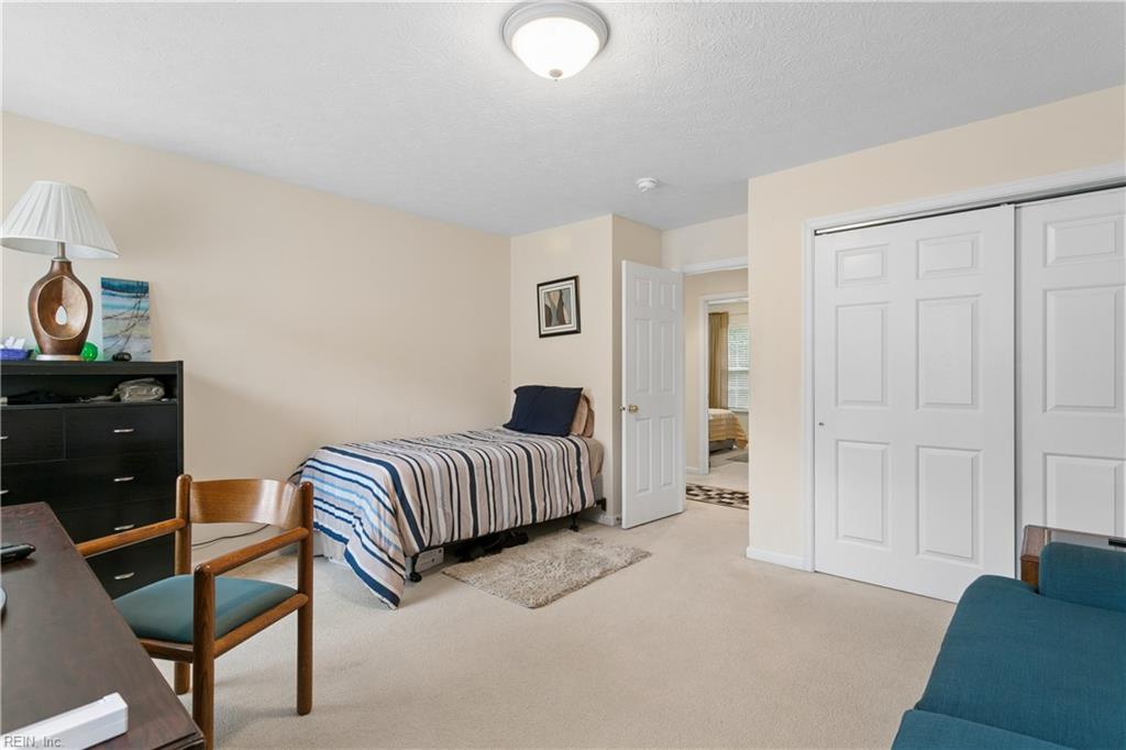 211 Bayberry Lane Yorktown VA 23693