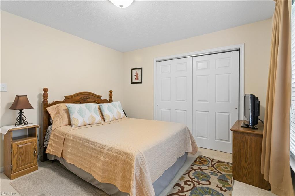 211 Bayberry Lane Yorktown VA 23693