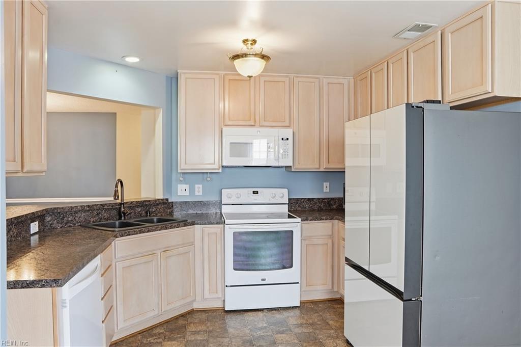 891 Holbrook Drive Newport News VA 23602