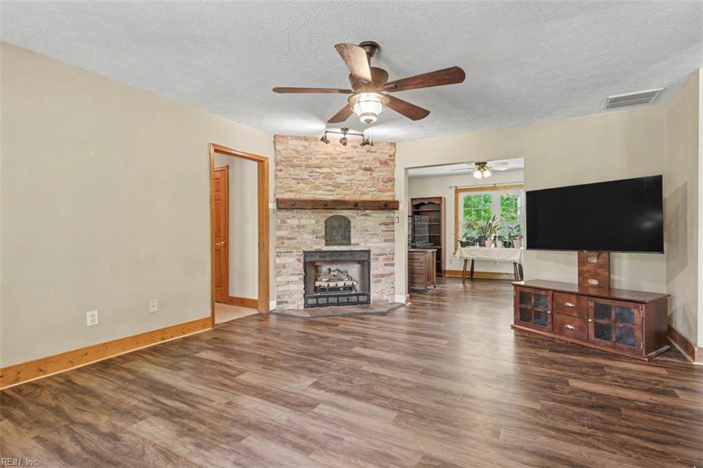 8237 Spring Hill Farm Road Gloucester VA 23061