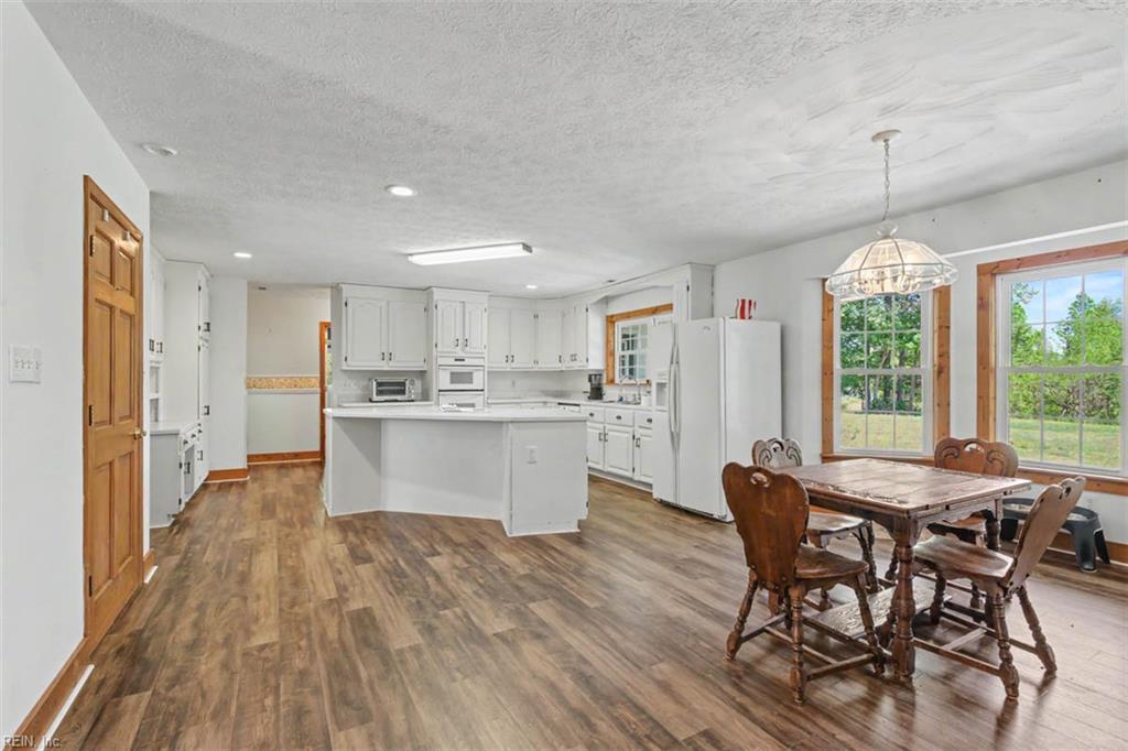 8237 Spring Hill Farm Road Gloucester VA 23061