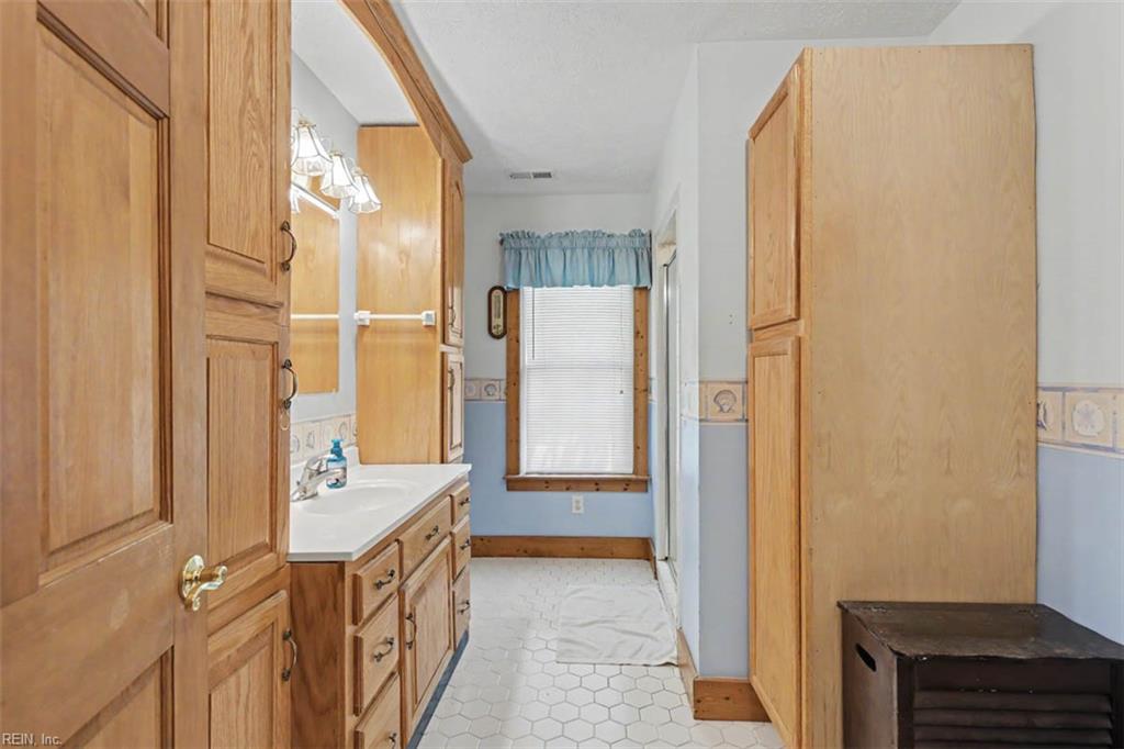 8237 Spring Hill Farm Road Gloucester VA 23061
