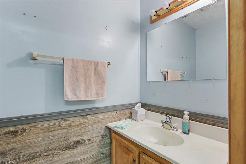 8237 Spring Hill Farm Road Gloucester VA 23061