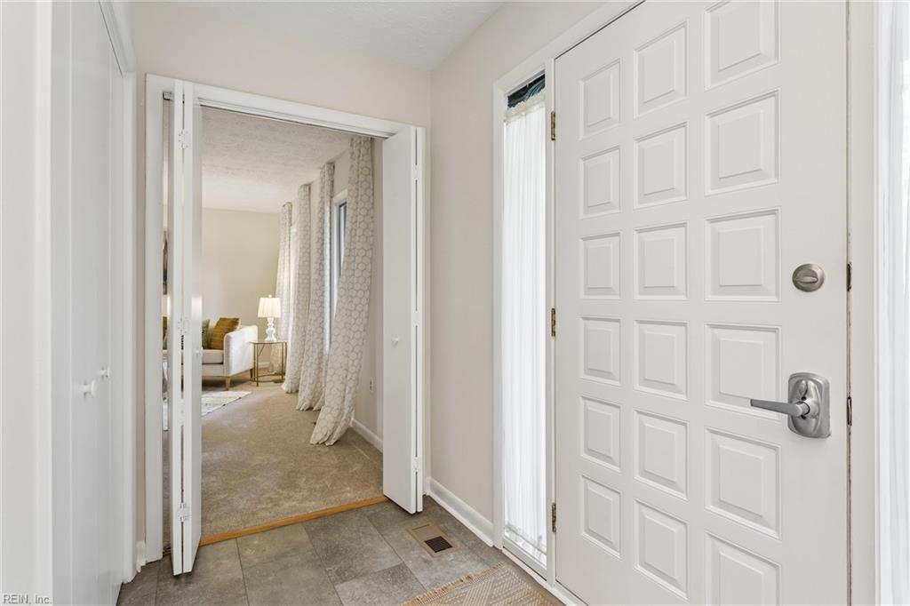 107 Brokenbridge Road Yorktown VA 23692