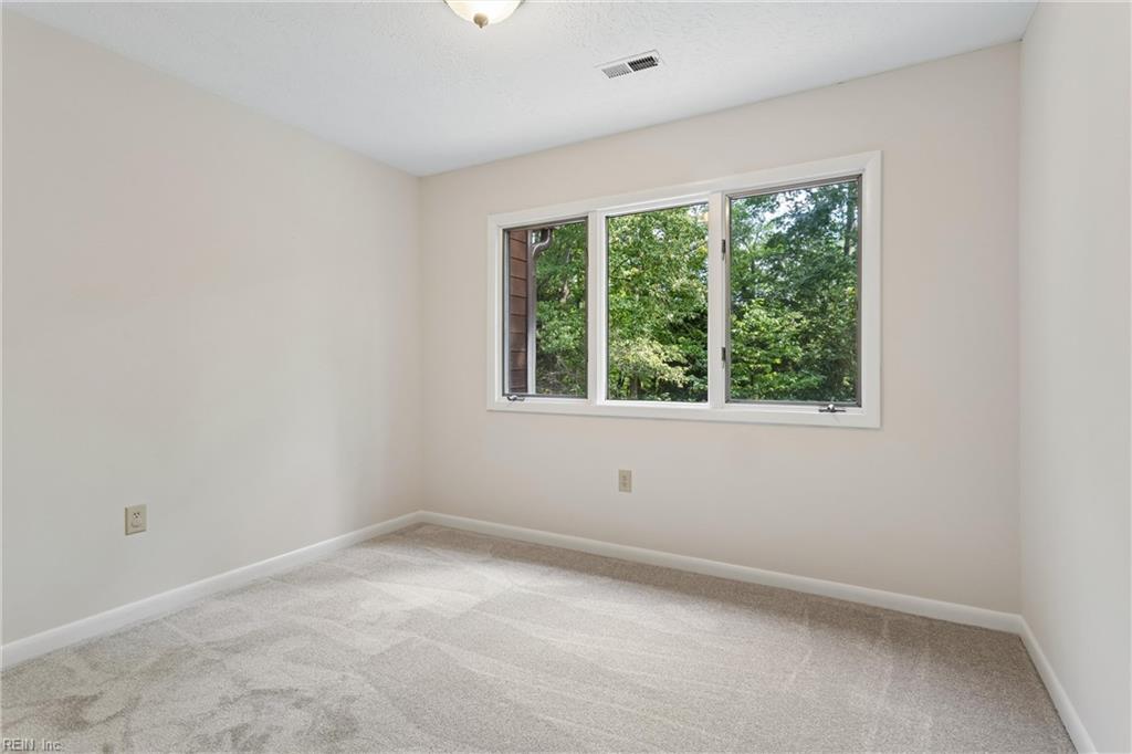 107 Brokenbridge Road Yorktown VA 23692