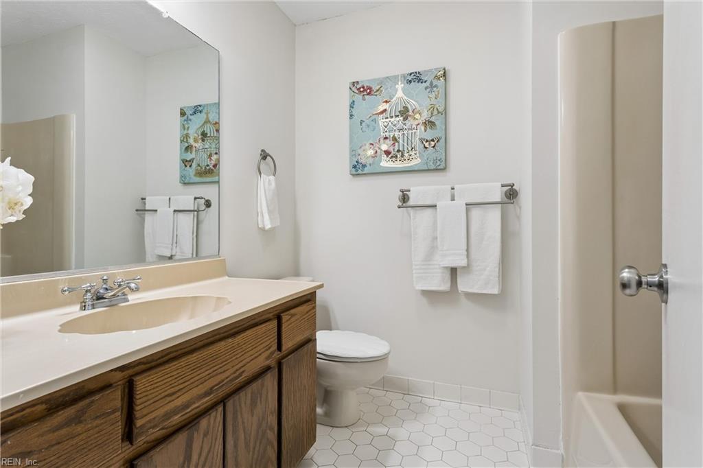 107 Brokenbridge Road Yorktown VA 23692