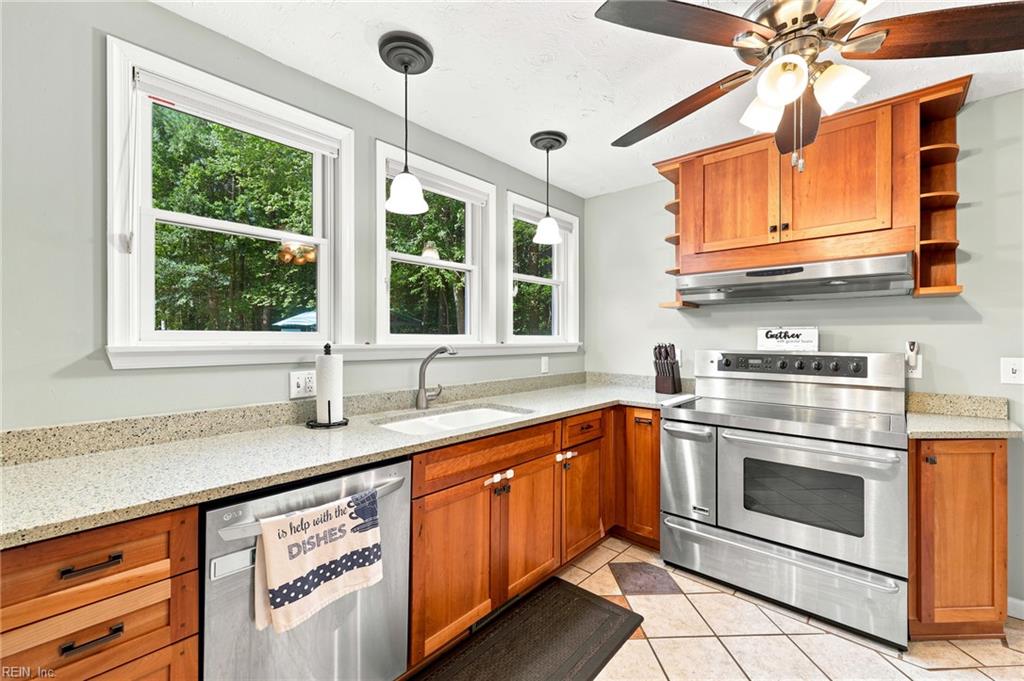 11011 Harcum Road Gloucester VA 23061
