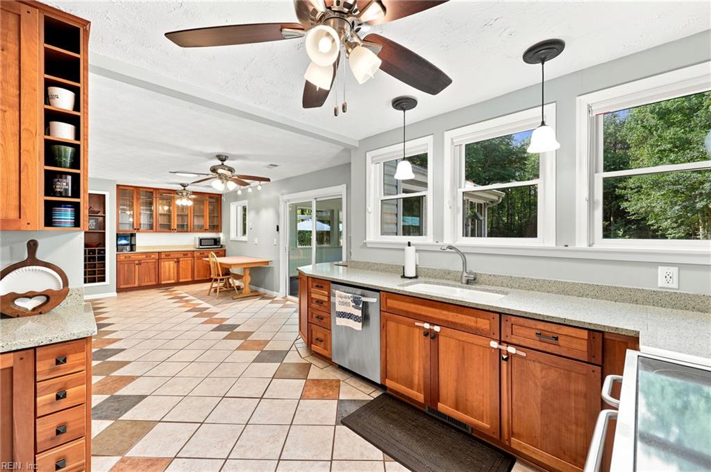 11011 Harcum Road Gloucester VA 23061