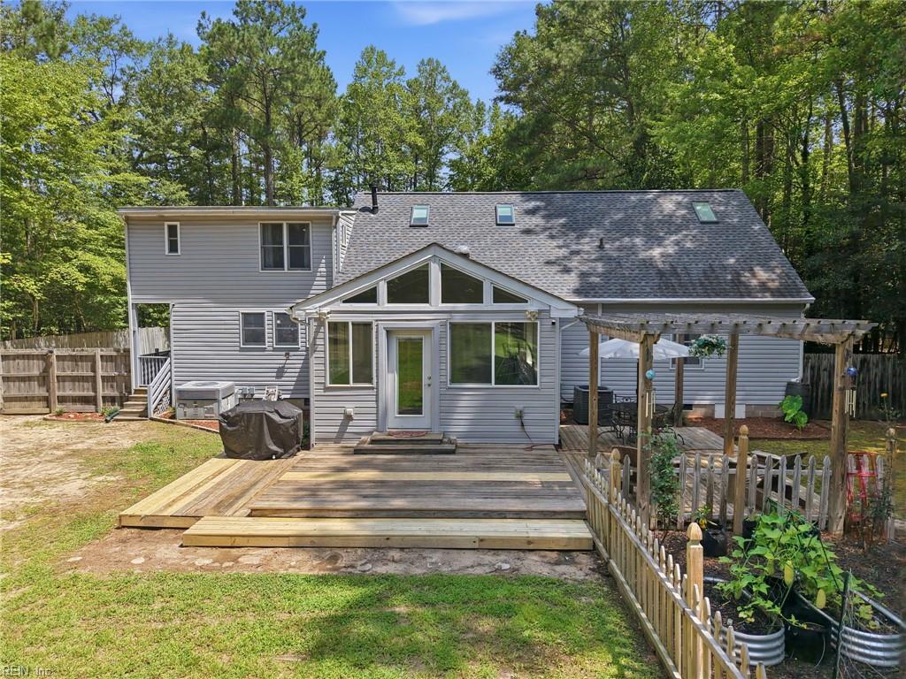 11011 Harcum Road Gloucester VA 23061