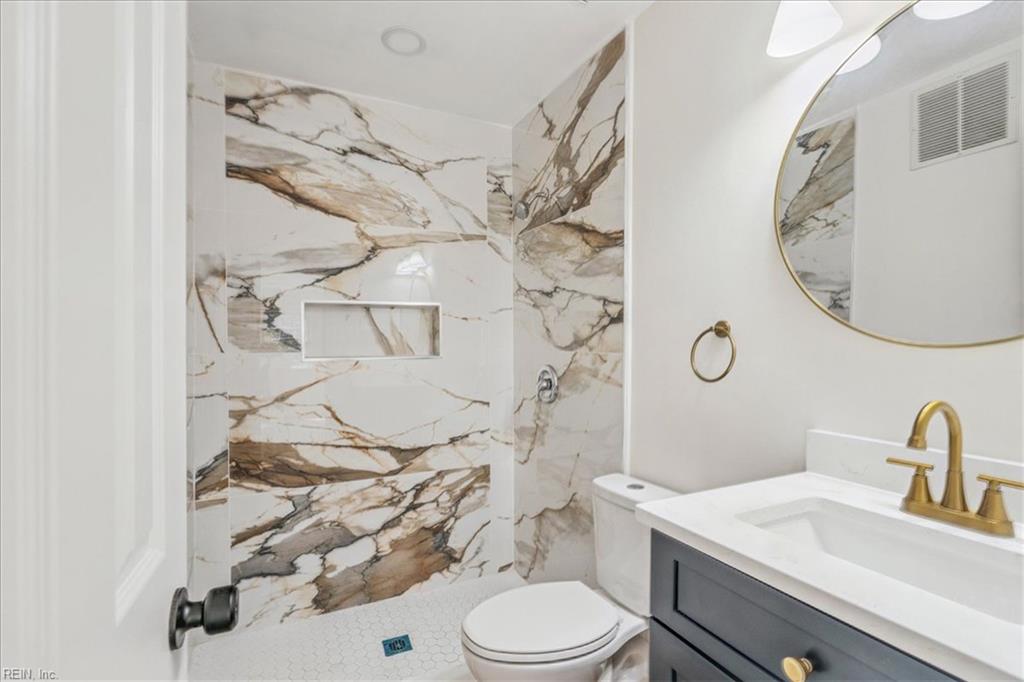 971 Lacon Drive Newport News VA 23608