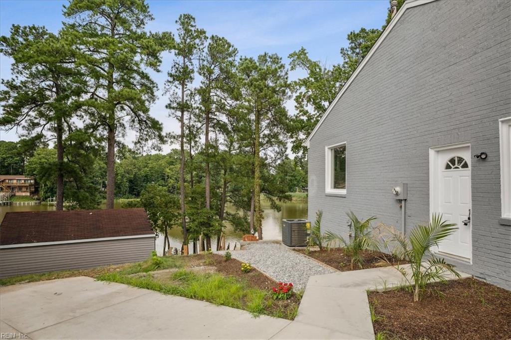 971 Lacon Drive Newport News VA 23608