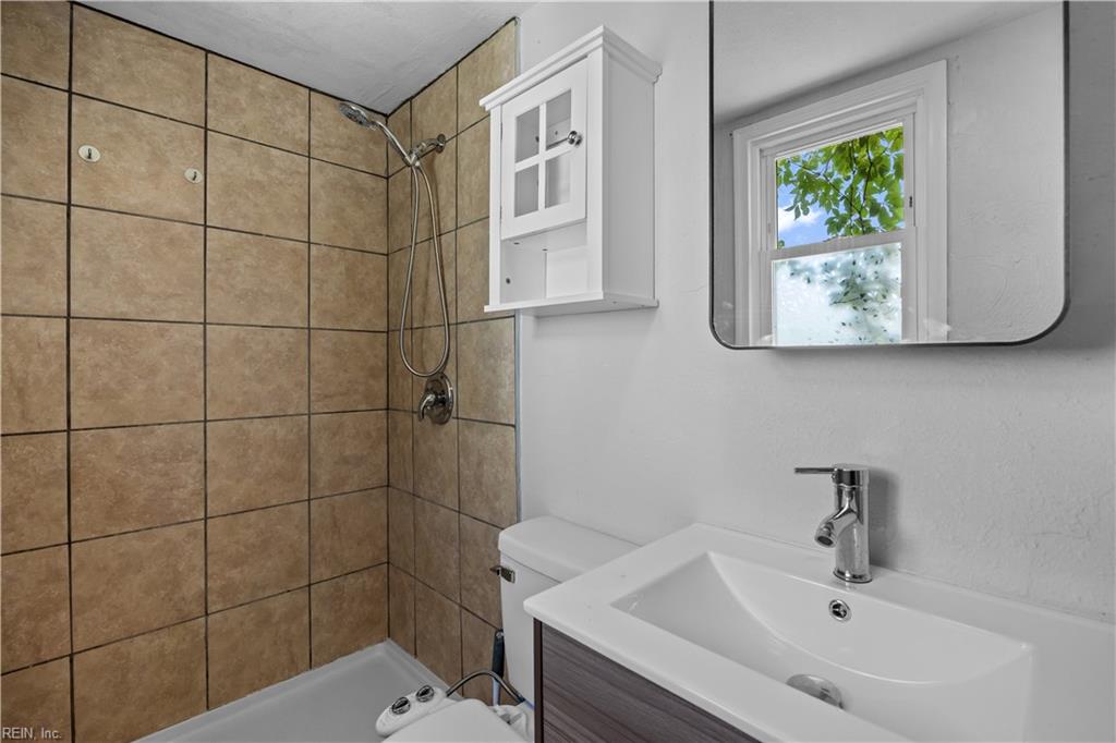 656 43rd Street Newport News VA 23608