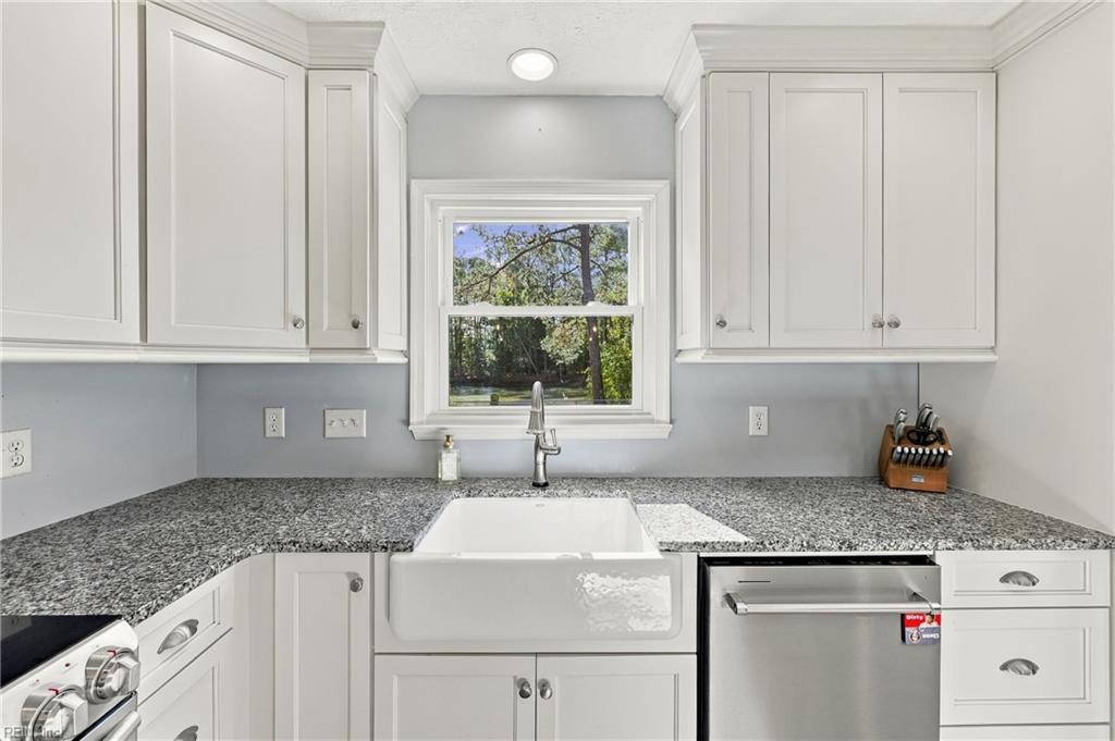 600 Patricks Creek Road Yorktown VA 23692