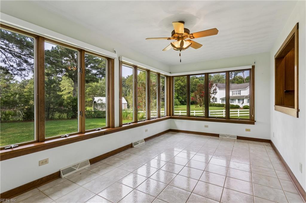 4382 Johns Point Road Gloucester VA 23061