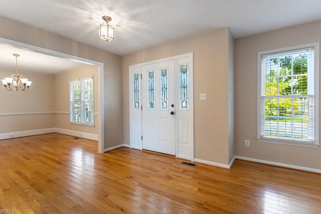 102 Jessica Drive Yorktown VA 23693