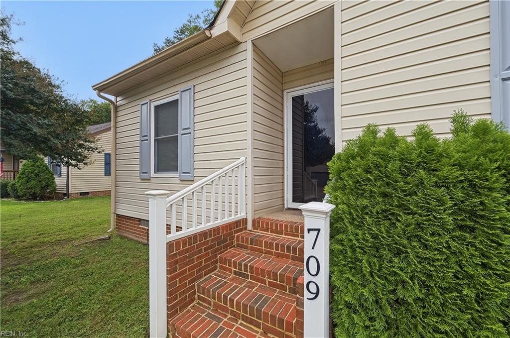 709 Brenda Road Newport News VA 23601