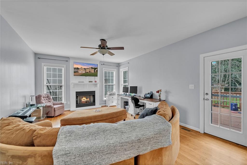 412 Brentmeade Drive Yorktown VA 23693