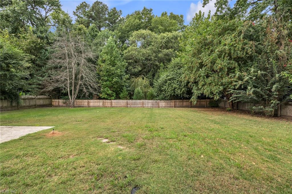 412 Brentmeade Drive Yorktown VA 23693