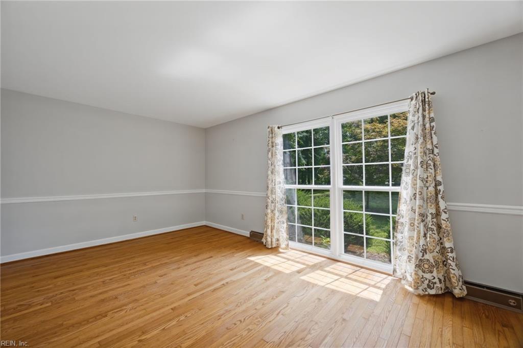 404 W Woodland Drive Yorktown VA 23692