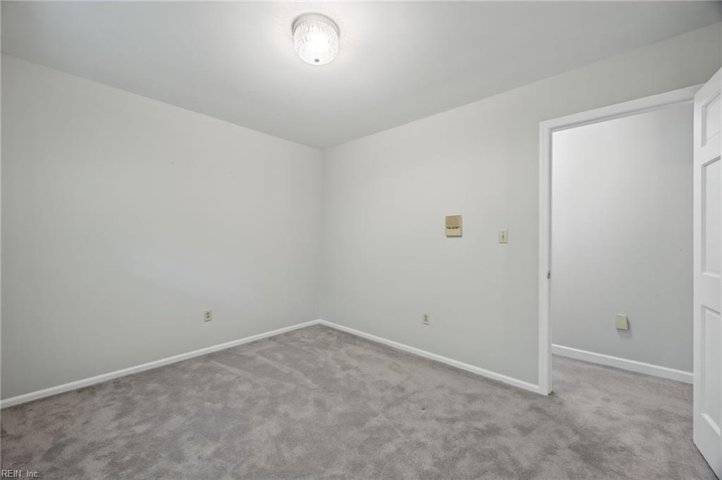404 W Woodland Drive Yorktown VA 23692
