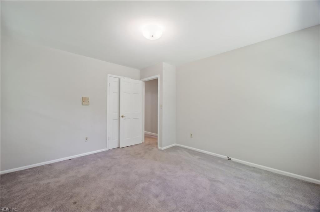 404 W Woodland Drive Yorktown VA 23692